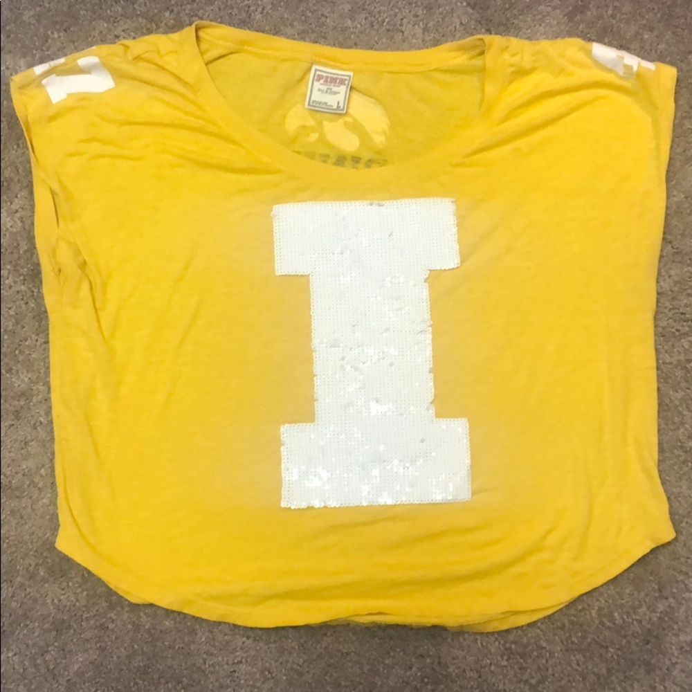VS Pink Iowa tee
